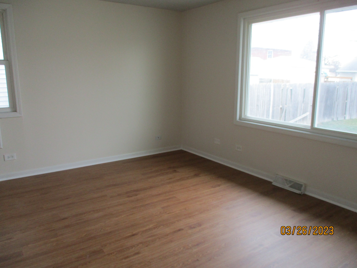 4215 W 87TH Street, Hometown, IL 60456