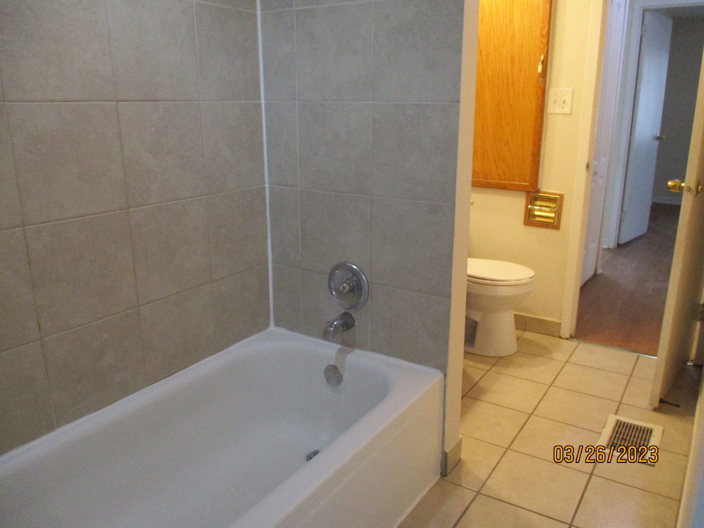 4215 W 87TH Street, Hometown, IL 60456