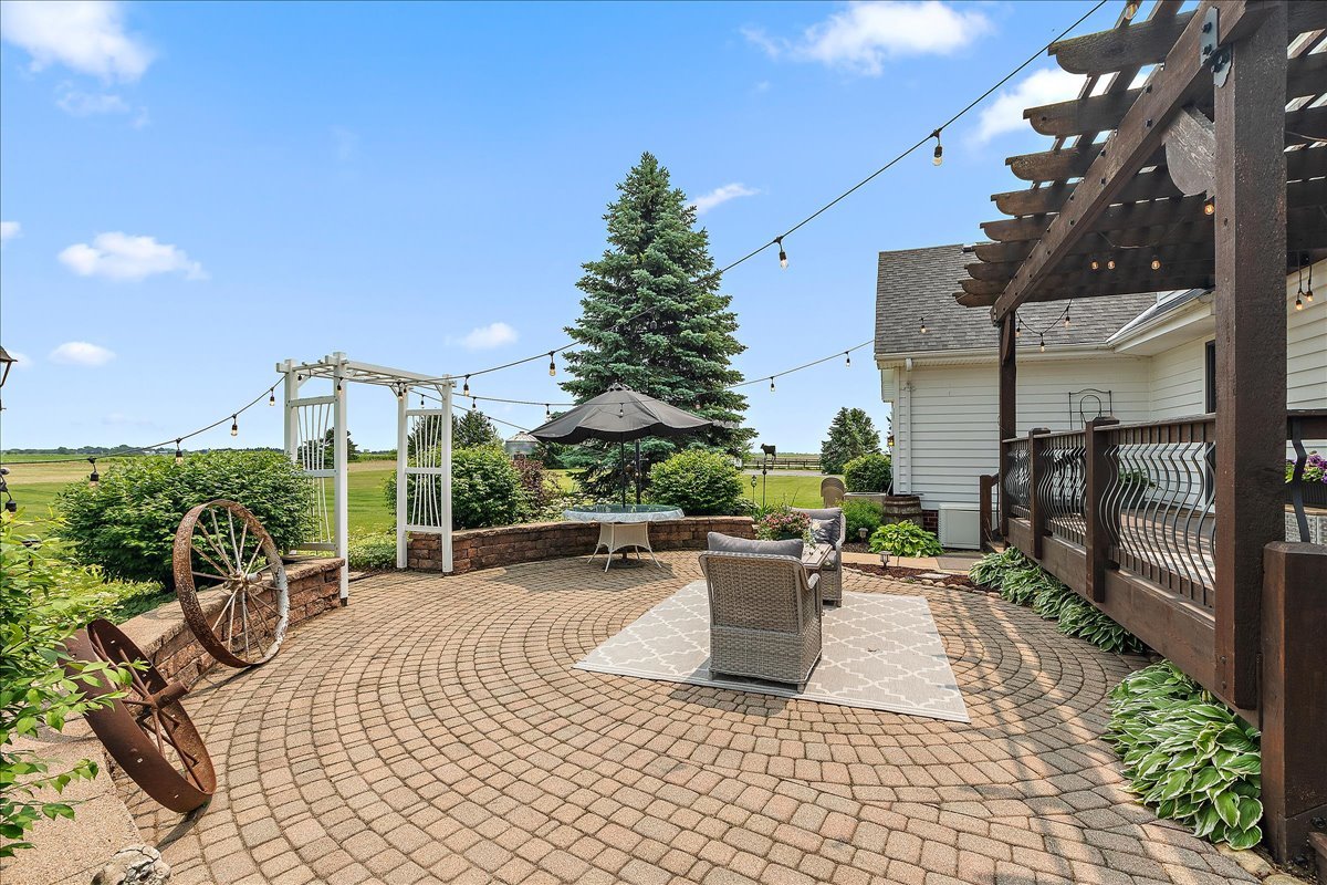 27425 S Steven Ray Drive, Monee, IL 60449