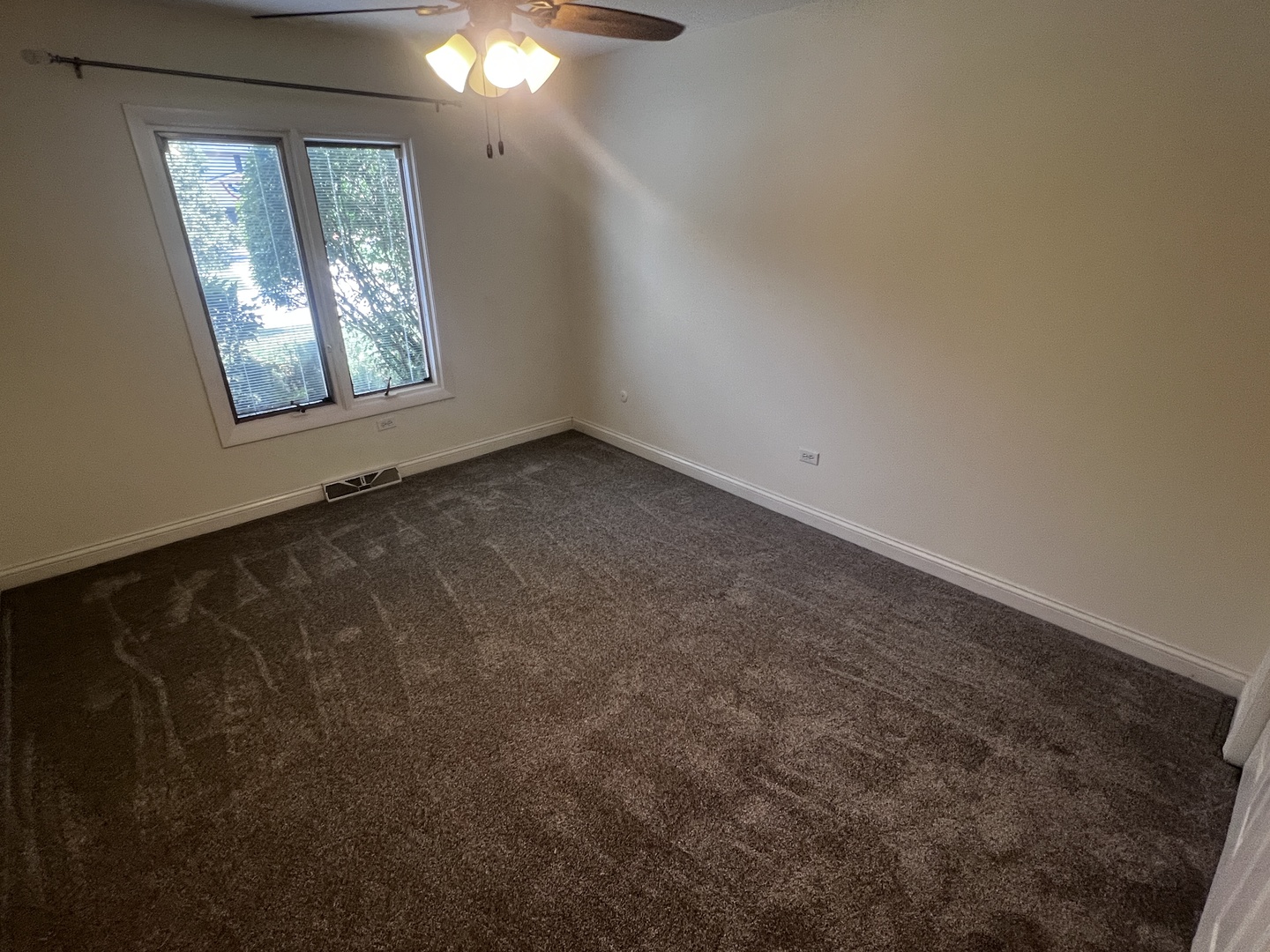 809 Overlook Drive, Frankfort, IL 60423