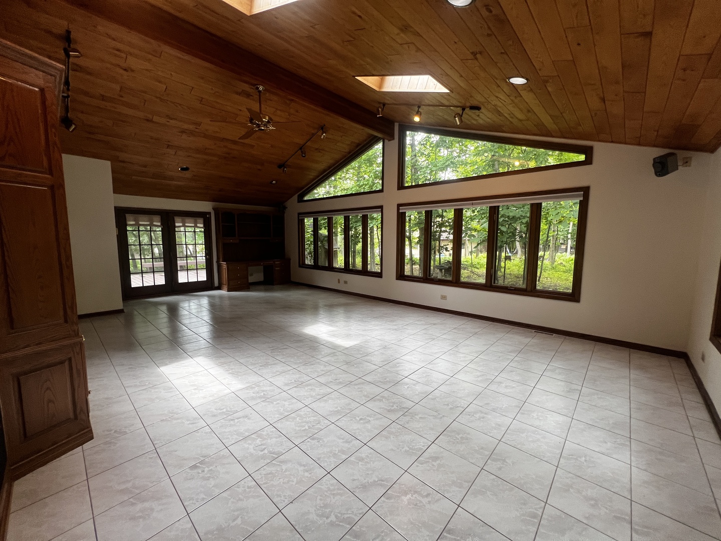 809 Overlook Drive, Frankfort, IL 60423