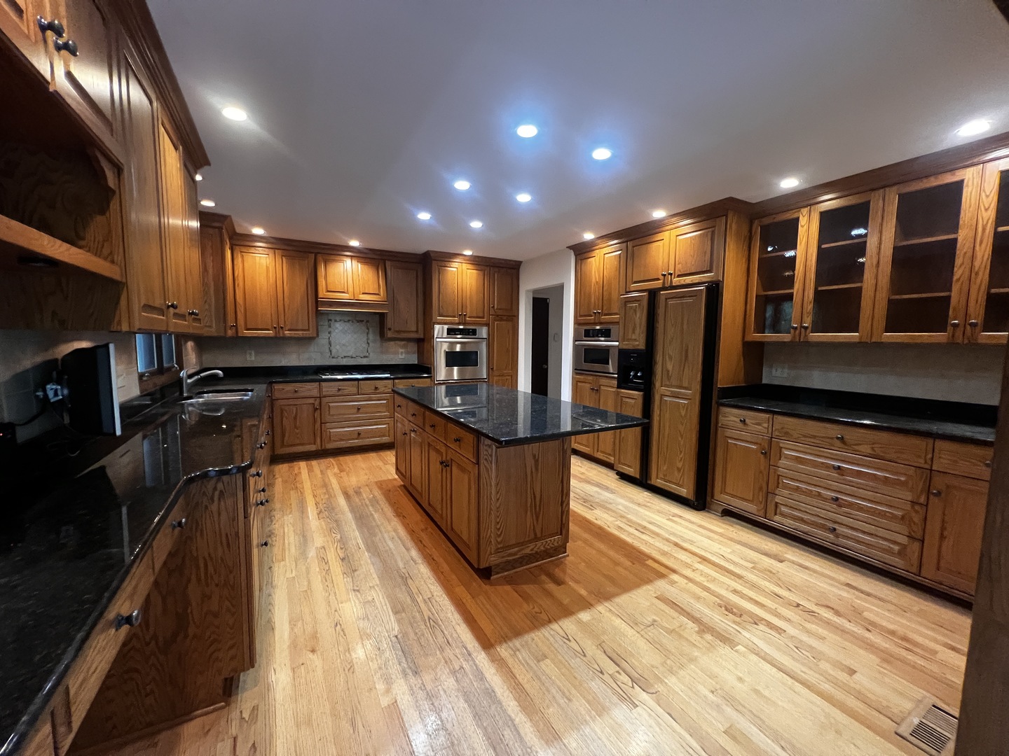 809 Overlook Drive, Frankfort, IL 60423