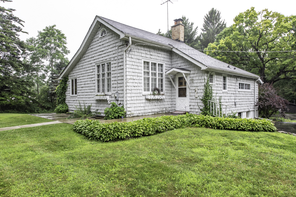 1318 Sheridan Road, Winthrop Harbor, IL 60096