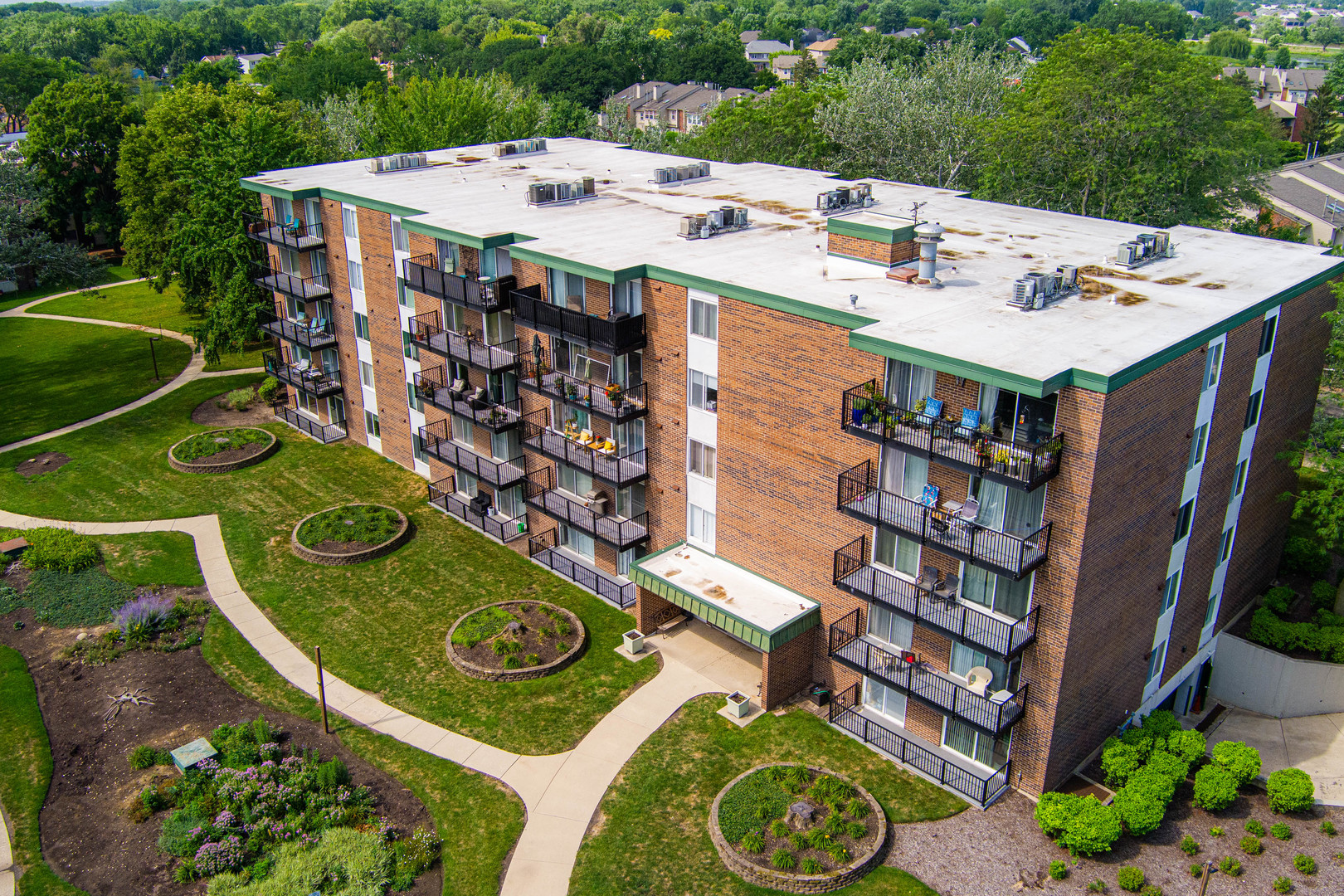 5S040 Pebblewood Lane #W303, Naperville, IL 60563