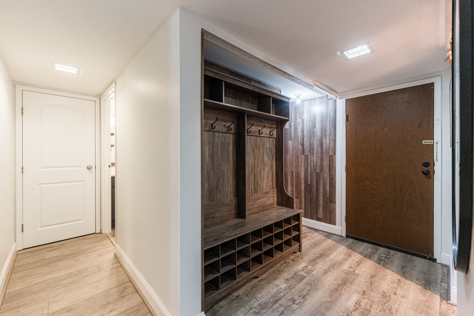 5S040 Pebblewood Lane #W303, Naperville, IL 60563