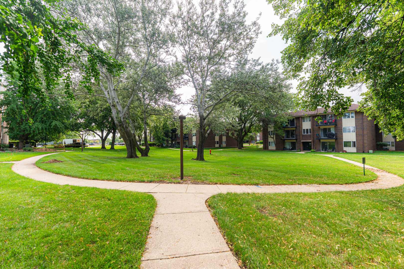 5S040 Pebblewood Lane #W303, Naperville, IL 60563
