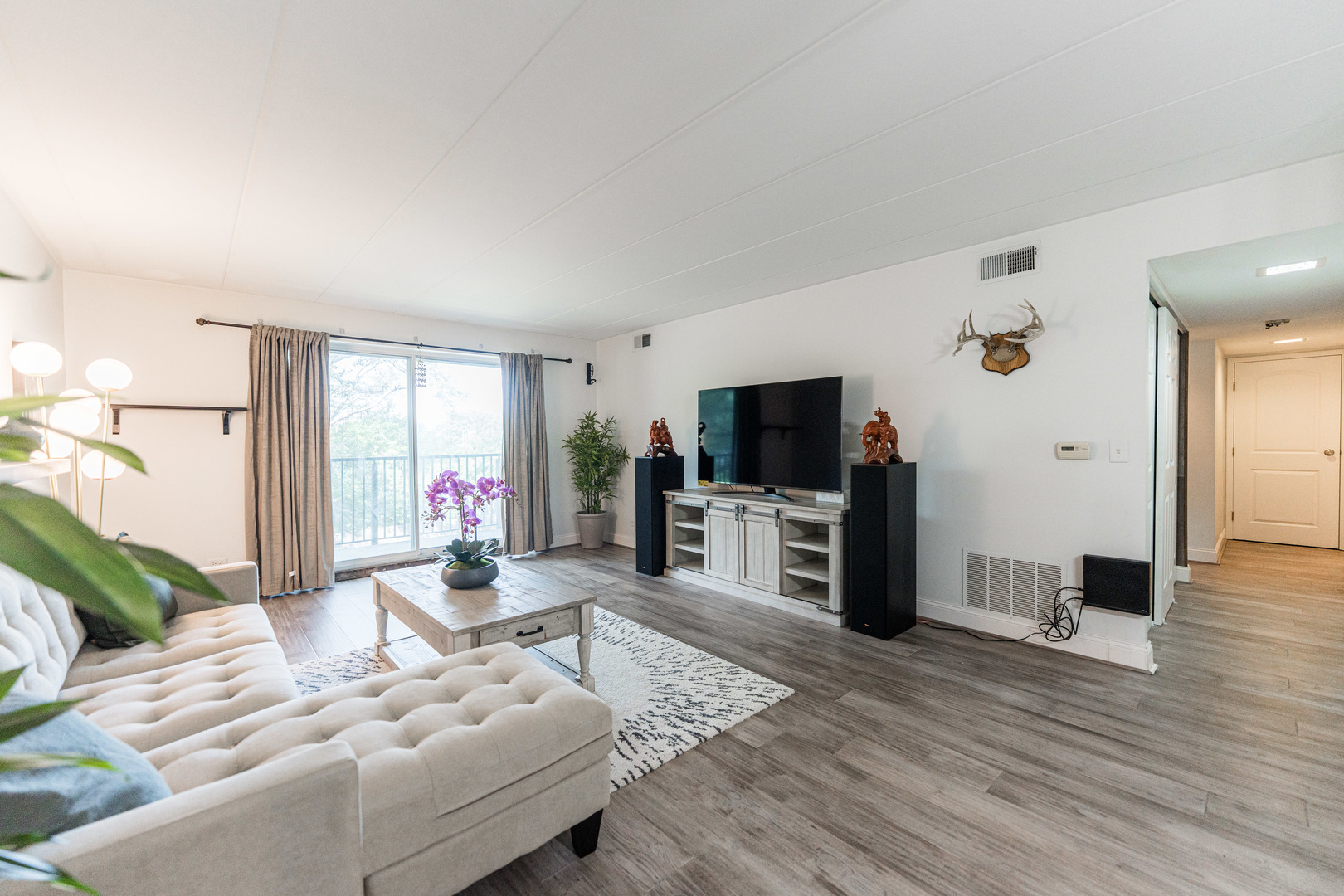 5S040 Pebblewood Lane #W303, Naperville, IL 60563