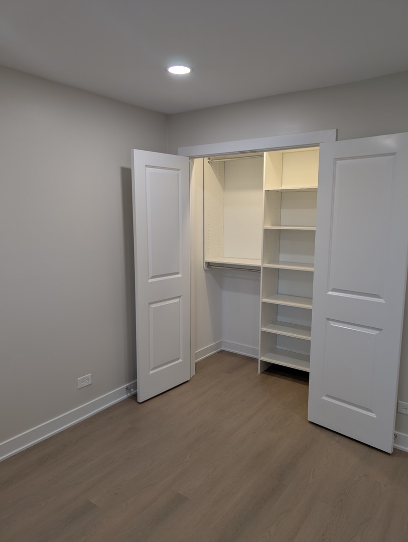 113 W Brandon Court #E11, Palatine, IL 60067