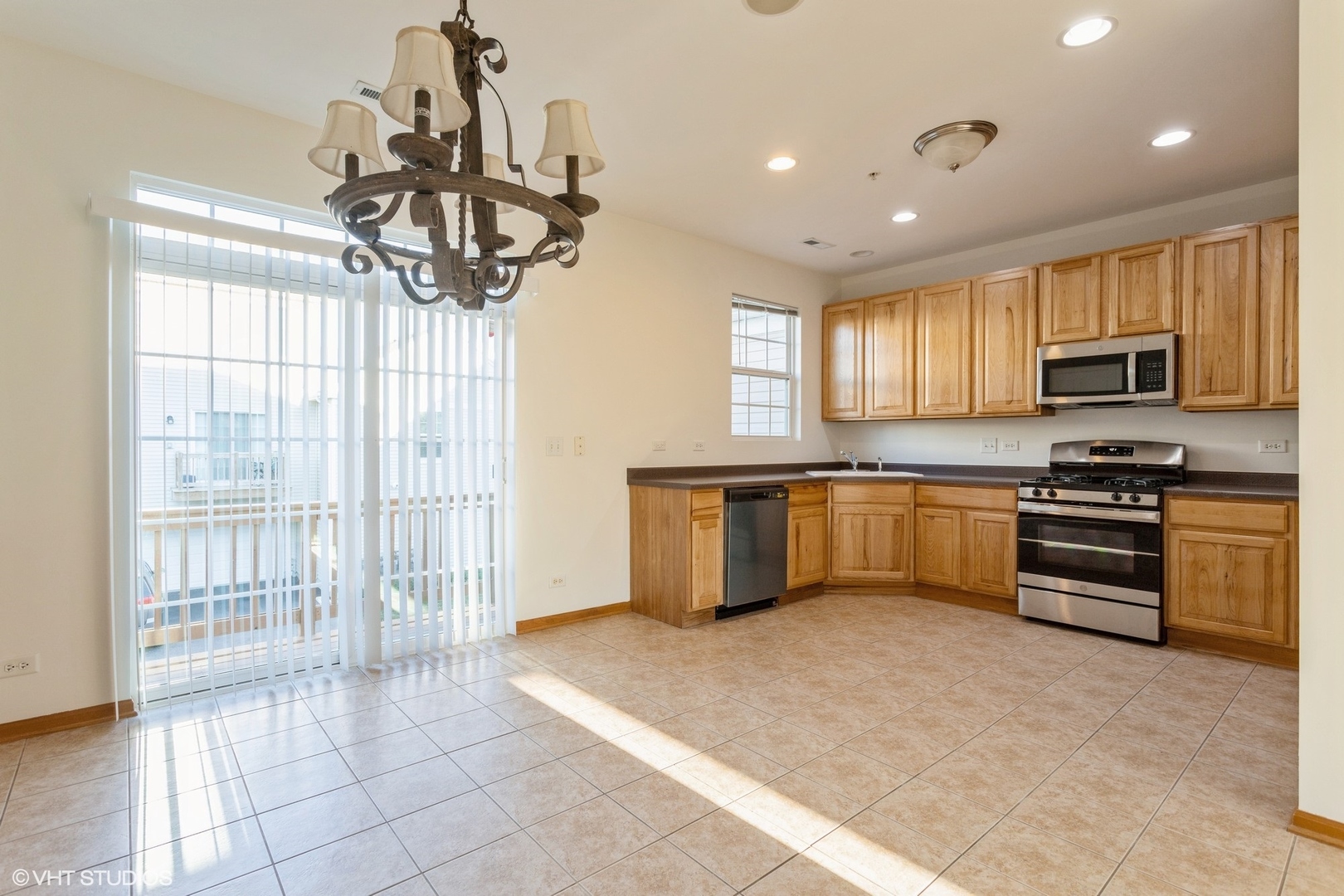 3727 BAILEY Road #3727, Yorkville, IL 60560