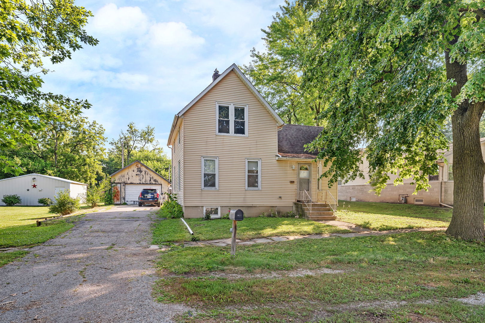 309 E Elk Street, Odell, IL 60460