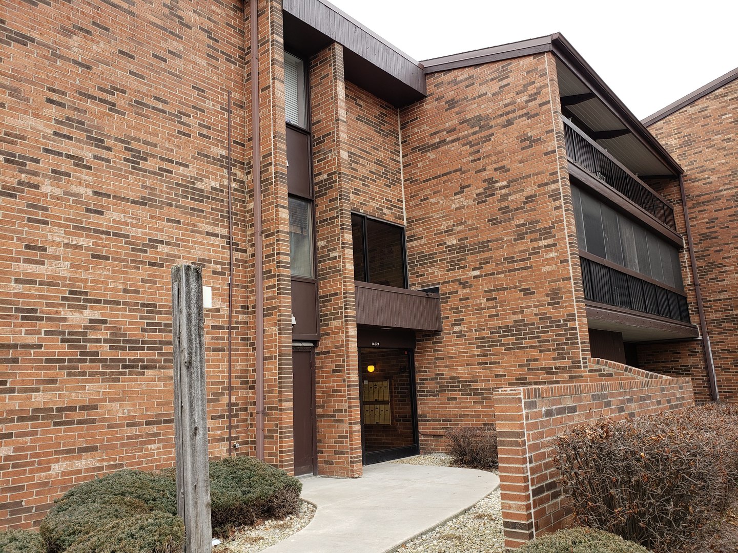 14524 Walden Court #M3, Oak Forest, IL 60452