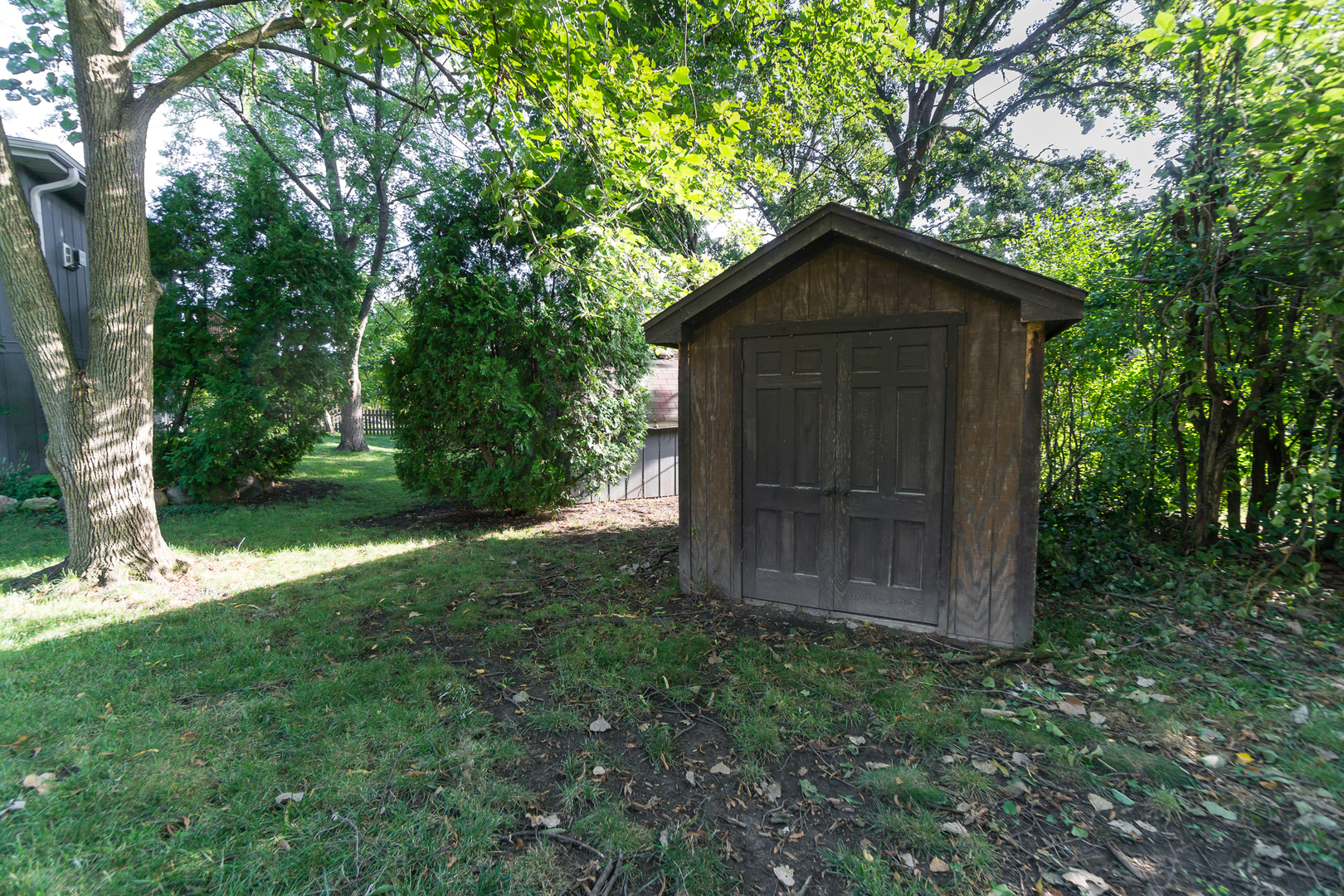 305 Montclare Lane, Wood Dale, IL 60191