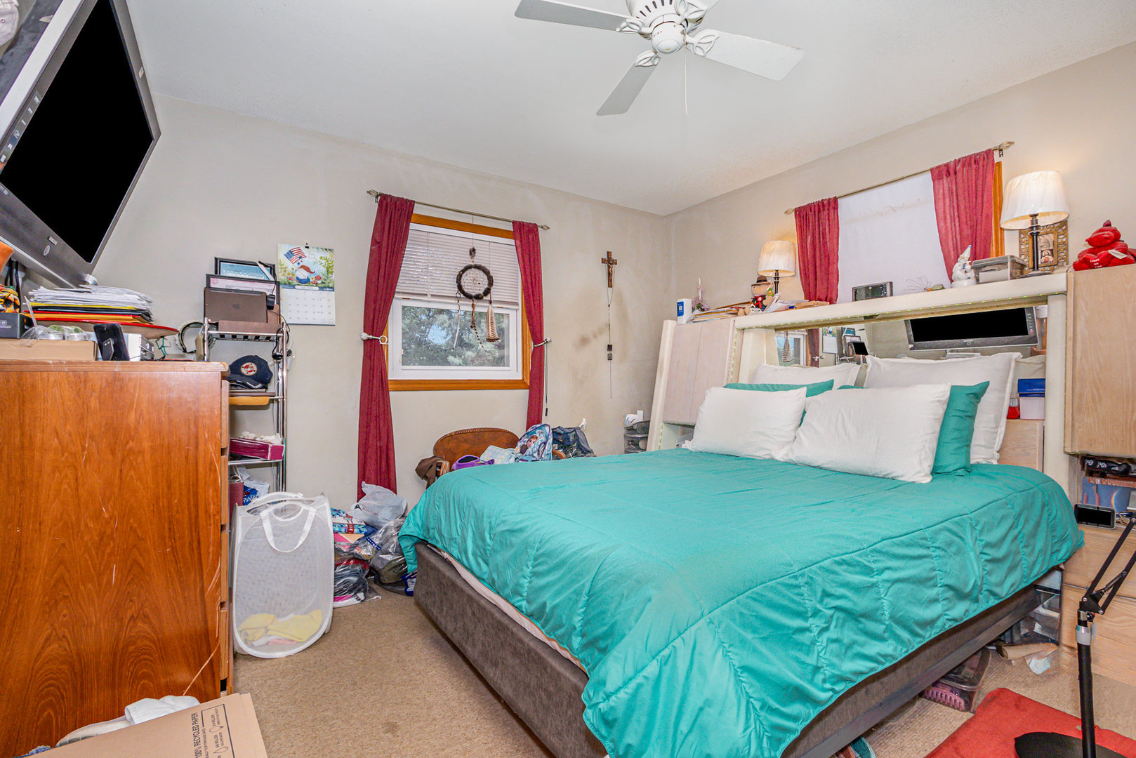 4001 N Lincoln Street, Westmont, IL 60559