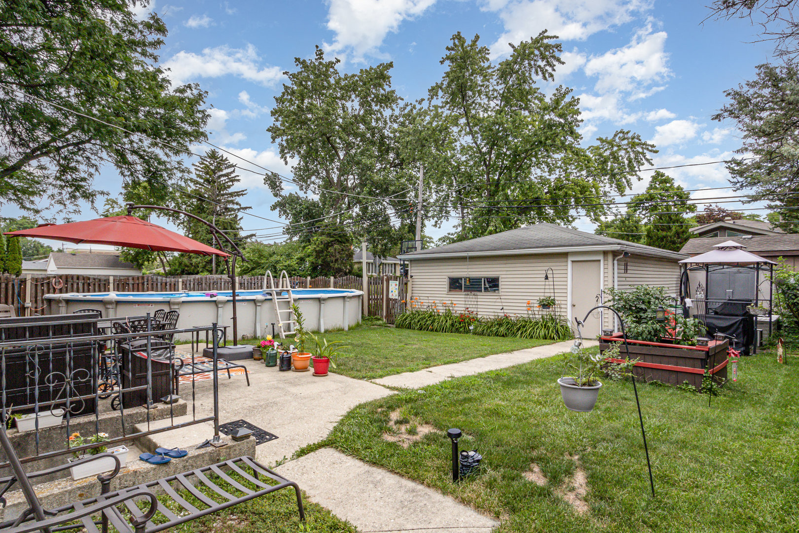 4001 N Lincoln Street, Westmont, IL 60559