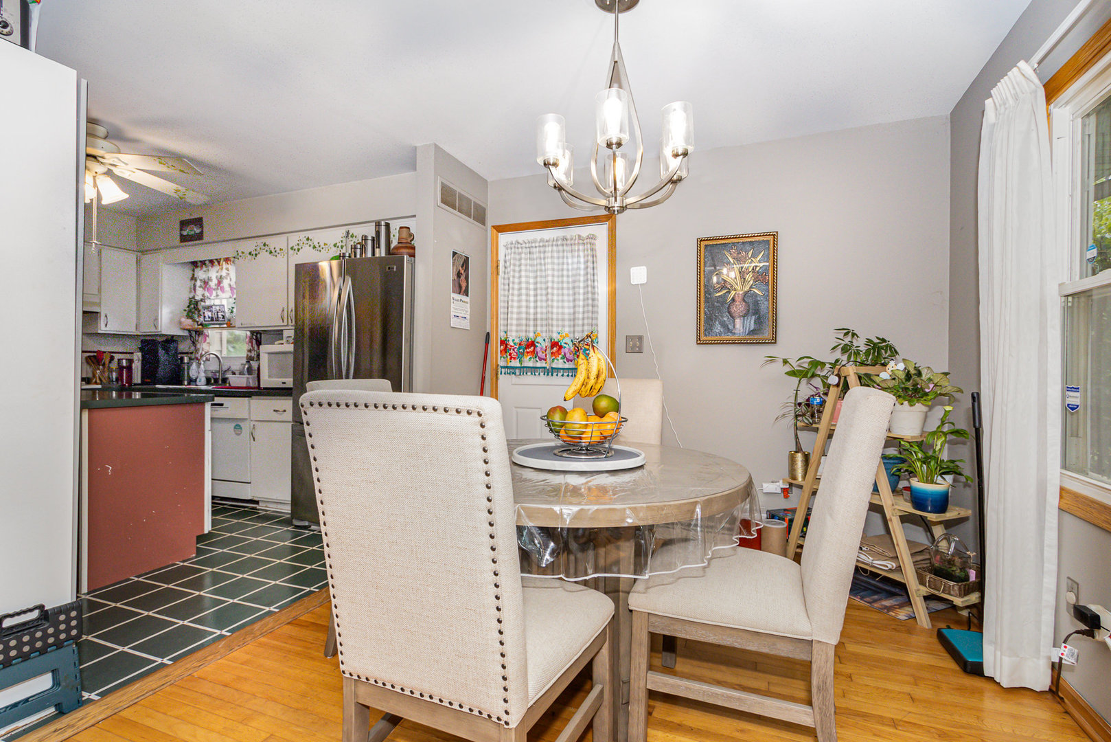 4001 N Lincoln Street, Westmont, IL 60559