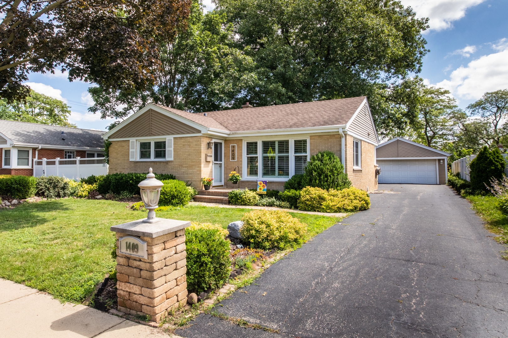 1409 S 5th Avenue, Des Plaines, IL 60018