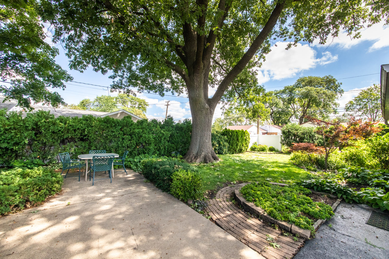 1409 S 5th Avenue, Des Plaines, IL 60018