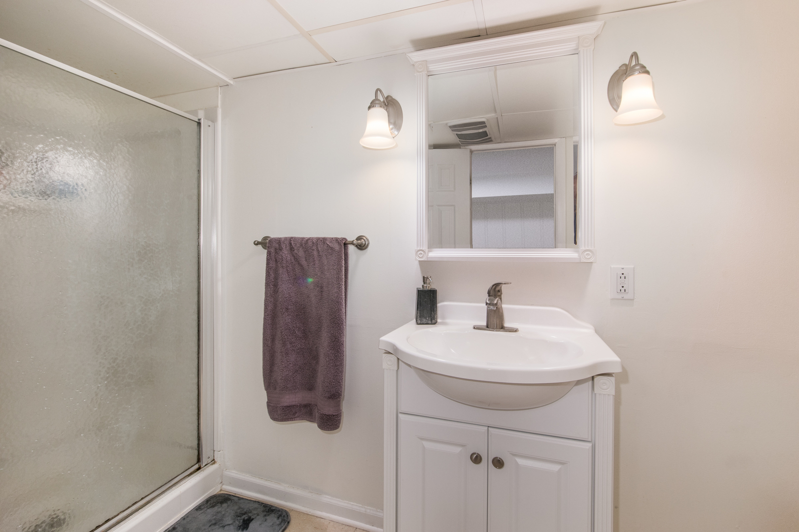 1409 S 5th Avenue, Des Plaines, IL 60018