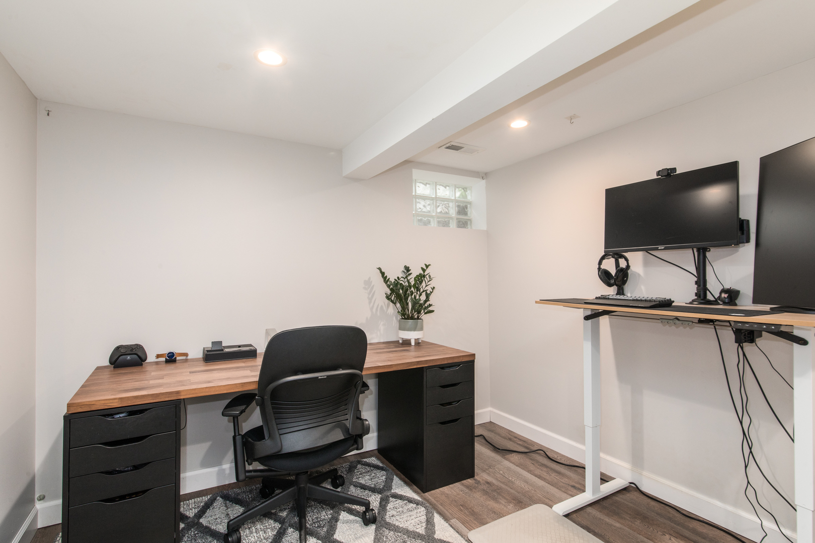 1409 S 5th Avenue, Des Plaines, IL 60018