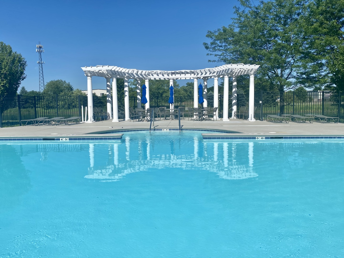 607 Brook Court, Oswego, IL 60543