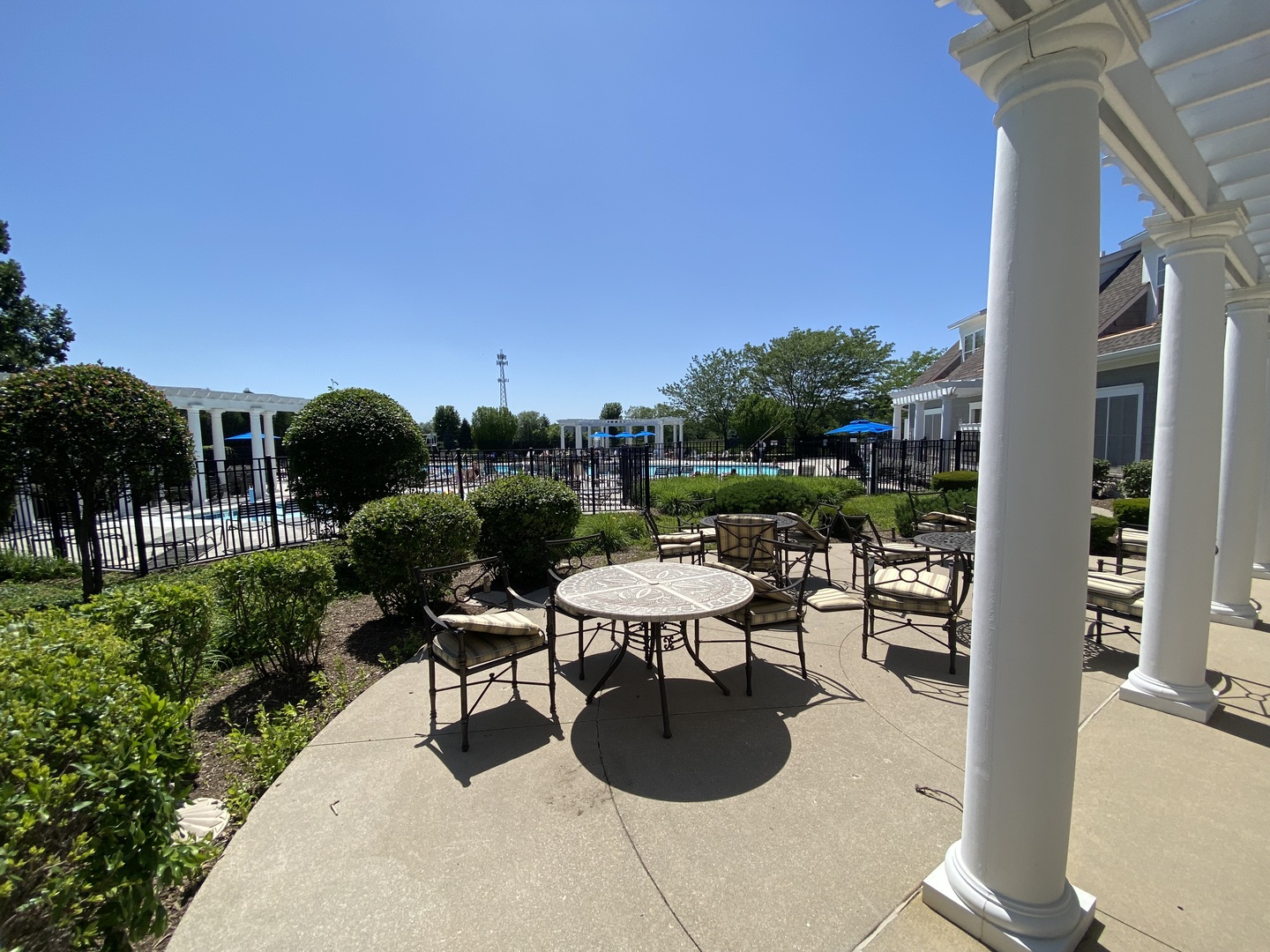 607 Brook Court, Oswego, IL 60543