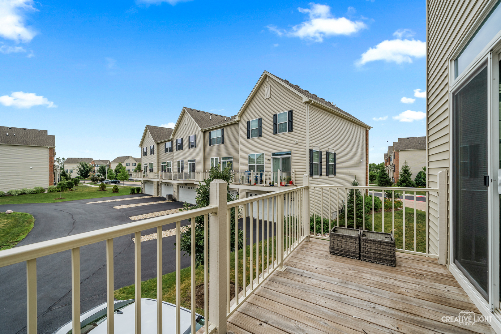 607 Brook Court, Oswego, IL 60543