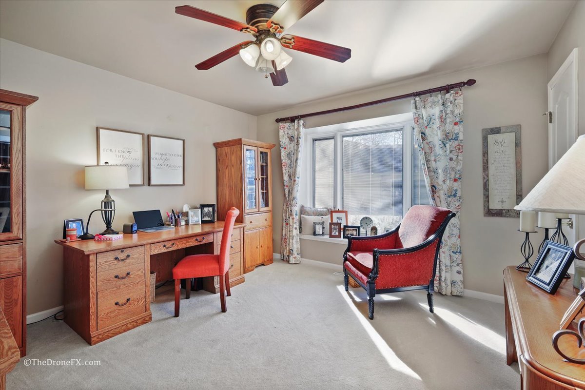 1417 Sherwood Lane, Geneva, IL 60134
