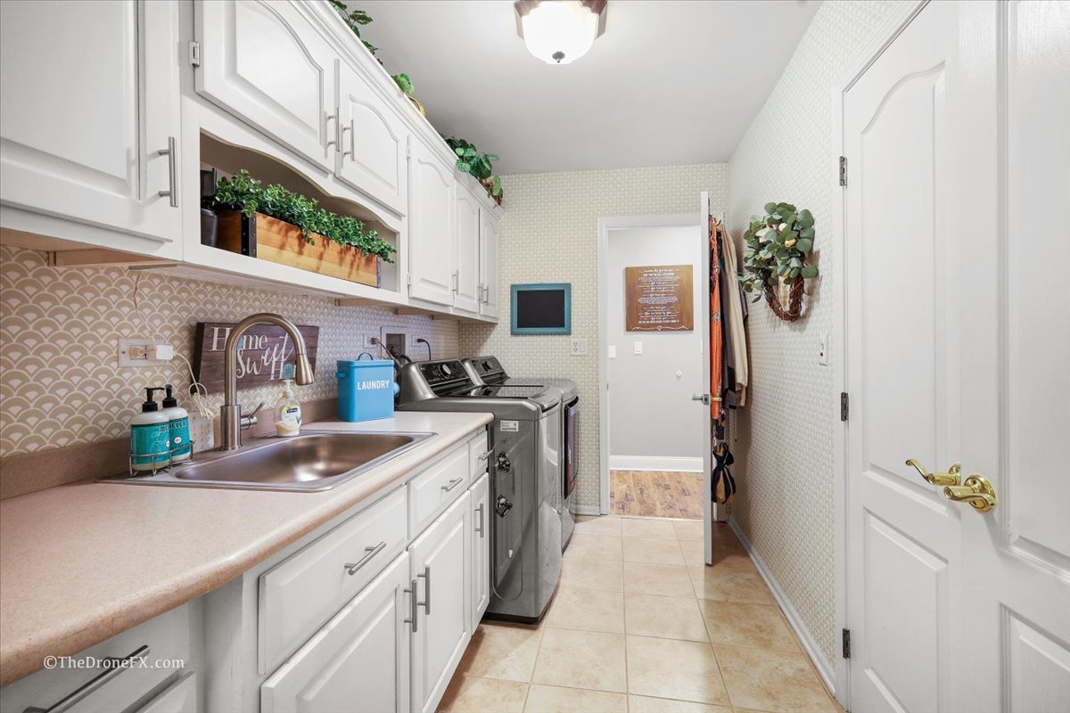1417 Sherwood Lane, Geneva, IL 60134