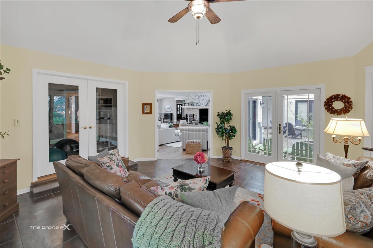 1417 Sherwood Lane, Geneva, IL 60134
