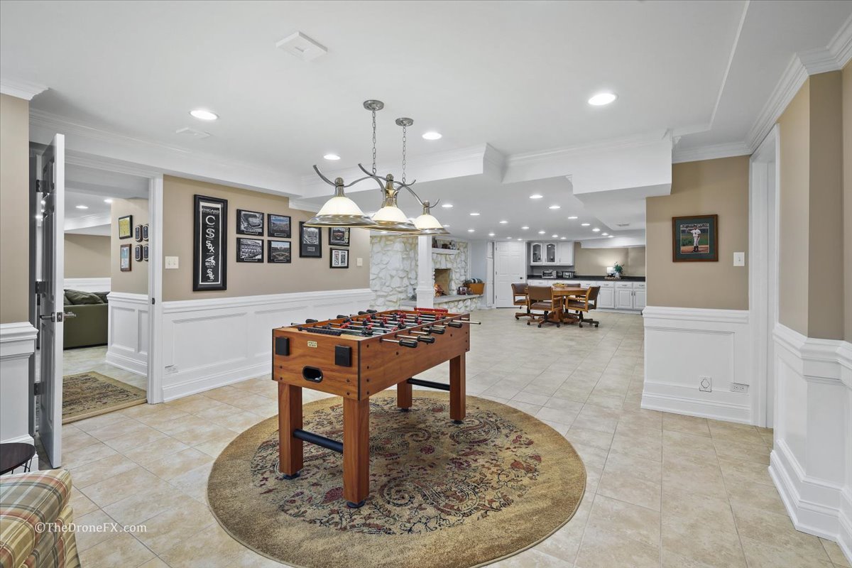 1417 Sherwood Lane, Geneva, IL 60134