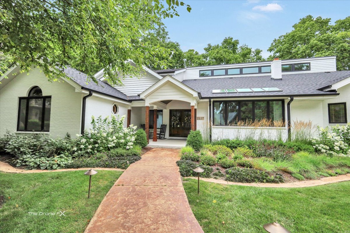 1417 Sherwood Lane, Geneva, IL 60134