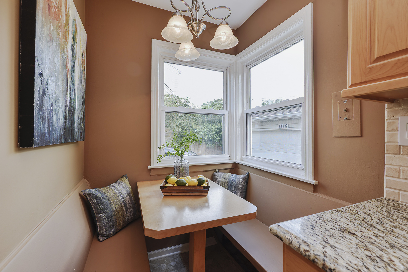 1116 W Northwest Highway, Arlington Heights, IL 60004