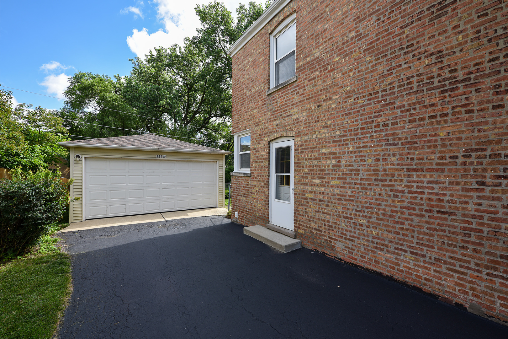 1116 W Northwest Highway, Arlington Heights, IL 60004