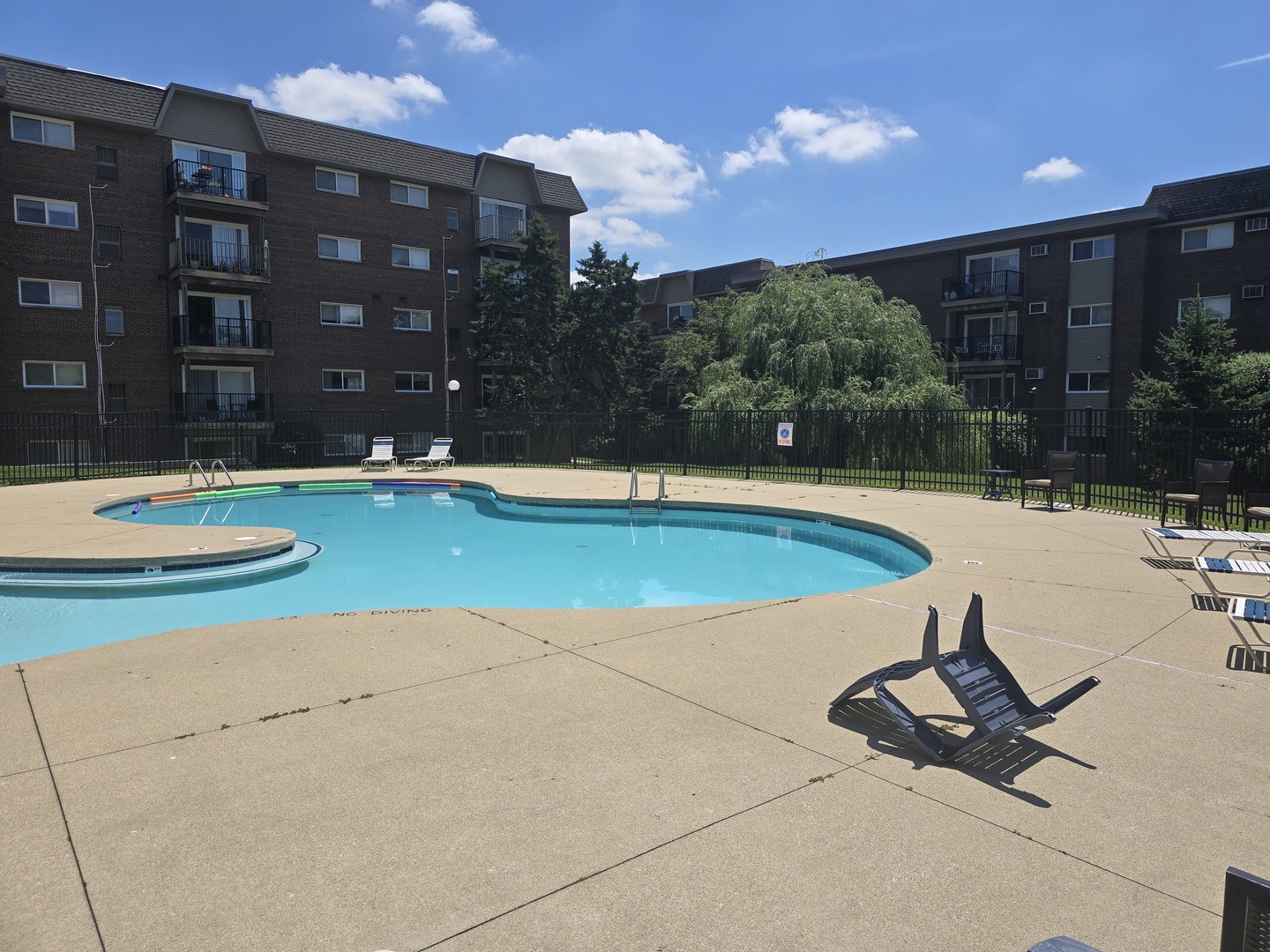 2301 Beau Monde Lane #206, Lisle, IL 60532
