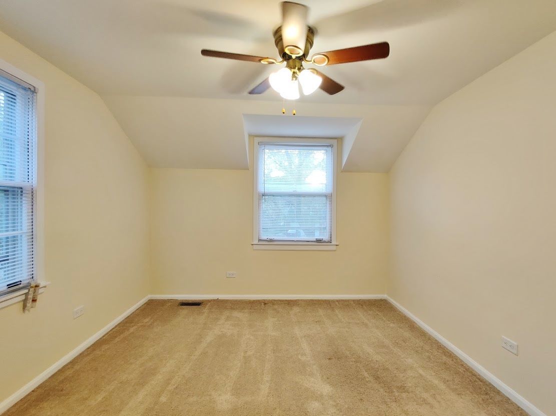 1520 Chippewa Drive, Naperville, IL 60563