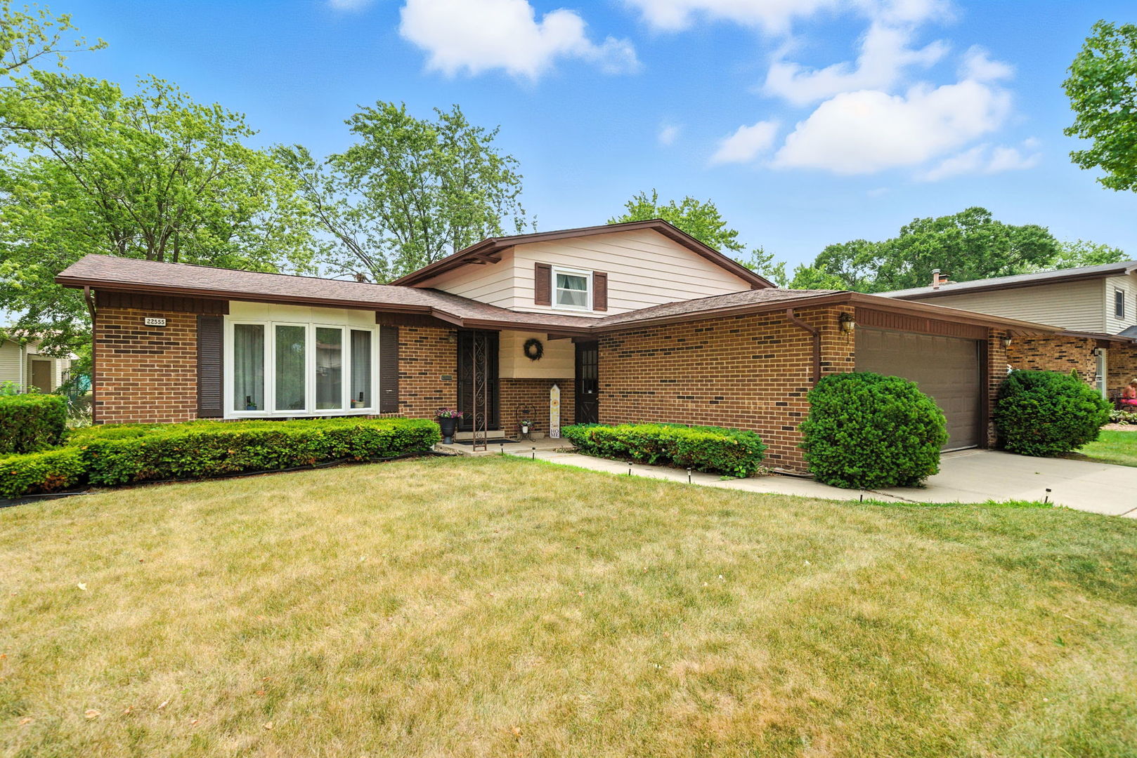 22555 Mission Drive, Richton Park, IL 60471