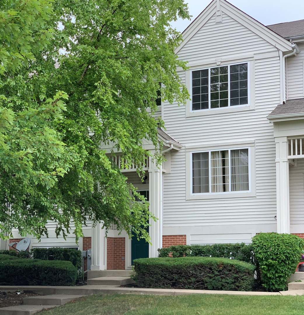 710 S ROSEHALL Lane, Round Lake, IL 60073