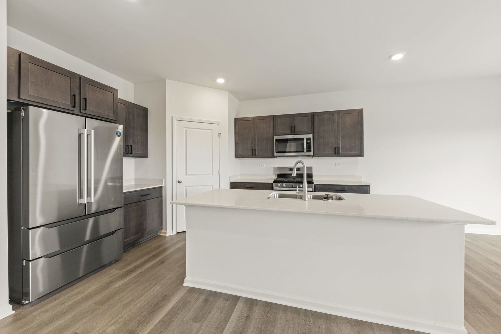 13713 S Sanibel Street, Plainfield, IL 60544
