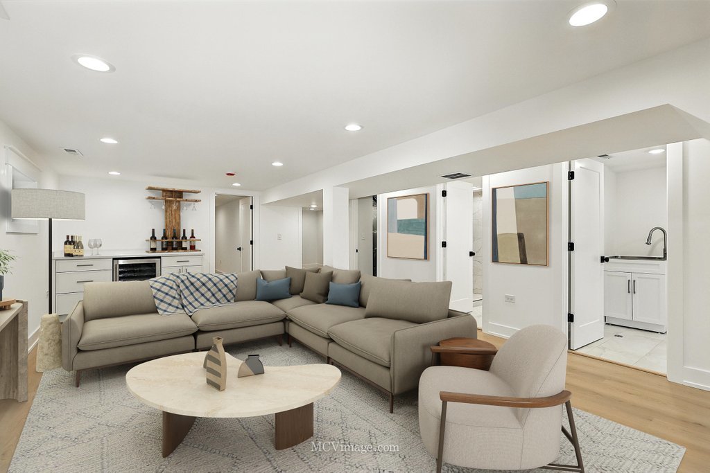 5605 S Massasoit Avenue, Chicago, IL 60638
