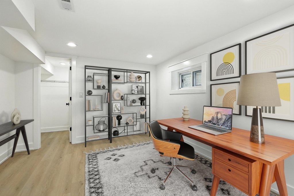 5605 S Massasoit Avenue, Chicago, IL 60638