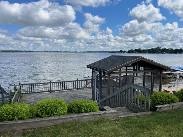 26528 W Ingleside Shore Drive, Ingleside, IL 60041