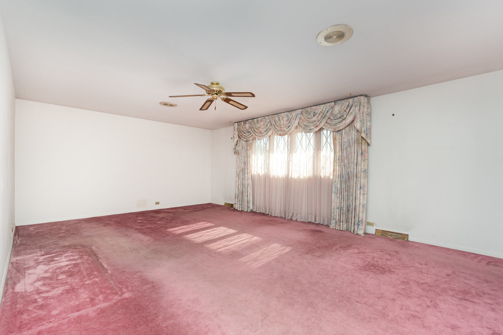 615 Hoxie Avenue, Calumet City, IL 60409