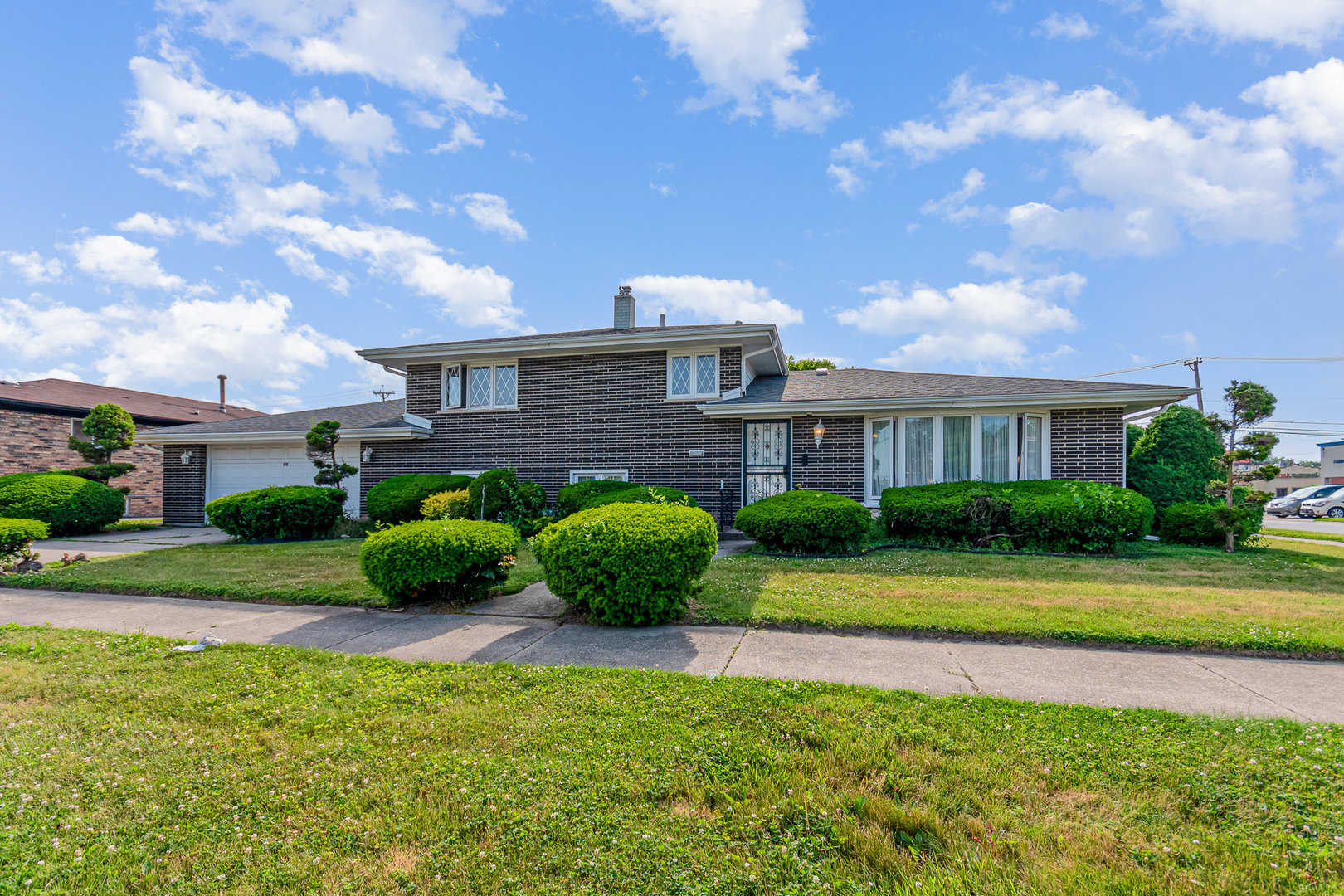 615 Hoxie Avenue, Calumet City, IL 60409