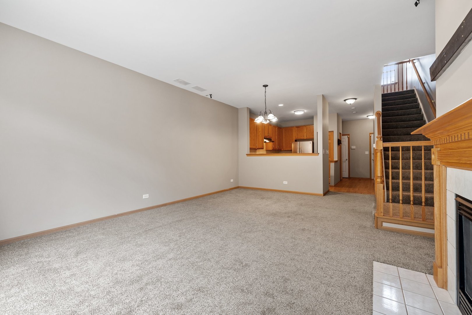 2442 Oneida Lane, Naperville, IL 60563
