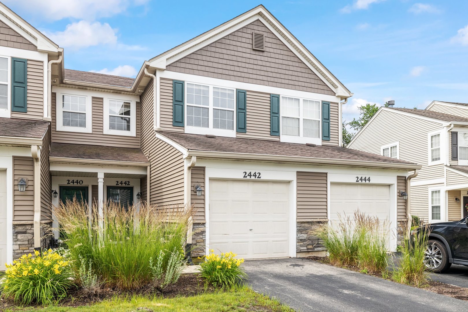 2442 Oneida Lane, Naperville, IL 60563