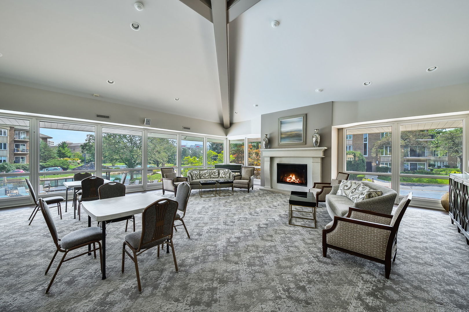 5 Oak Brook Club Drive #N305, Oak Brook, IL 60523