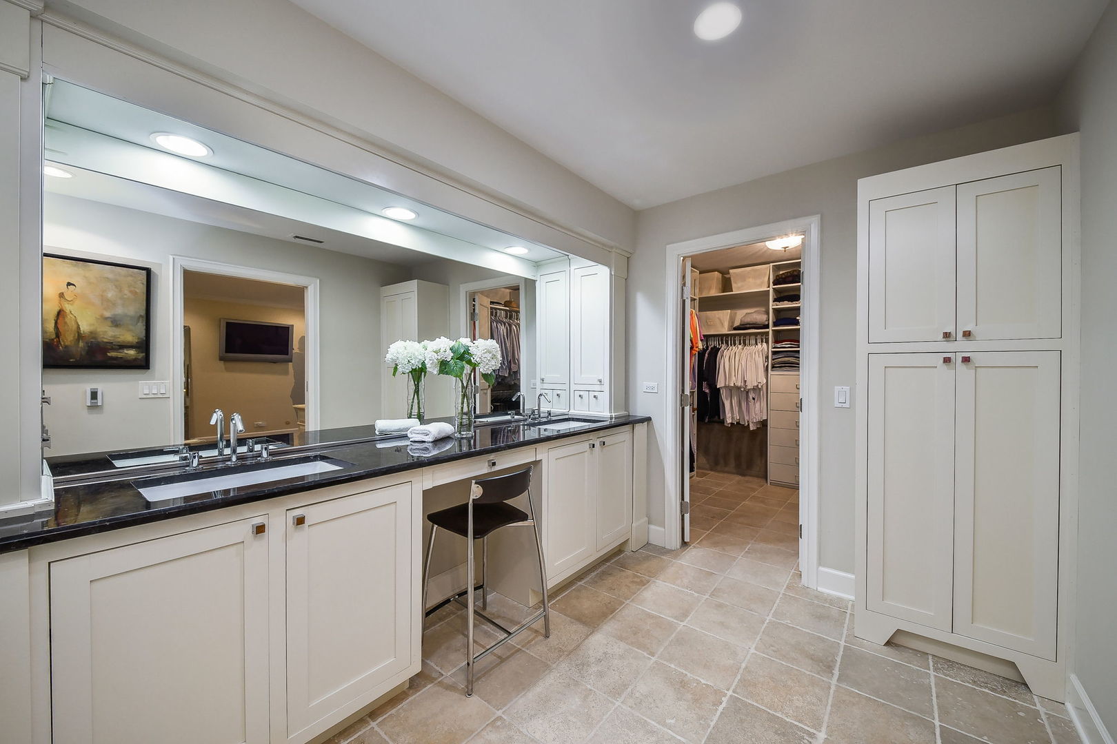 5 Oak Brook Club Drive #N305, Oak Brook, IL 60523