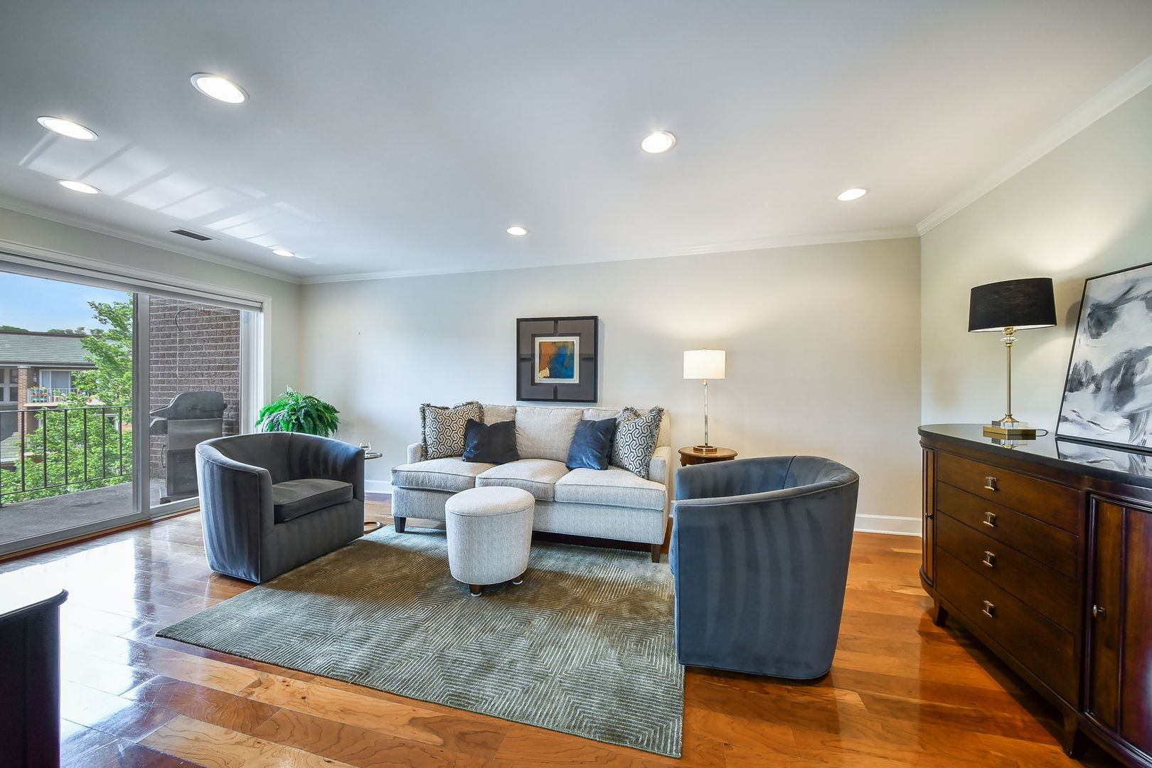 5 Oak Brook Club Drive #N305, Oak Brook, IL 60523