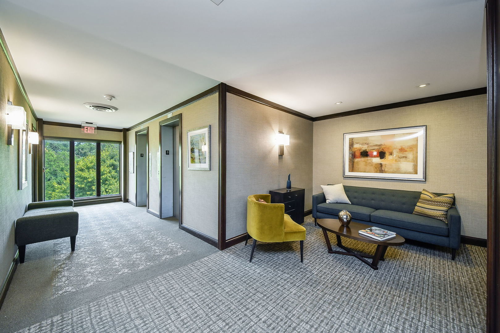 5 Oak Brook Club Drive #N305, Oak Brook, IL 60523
