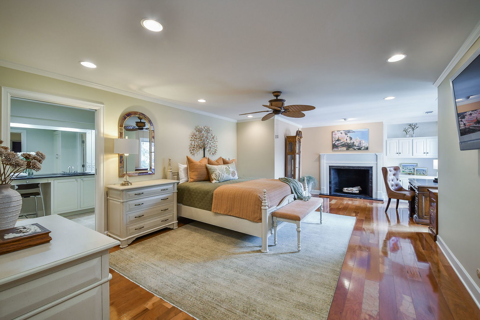 5 Oak Brook Club Drive #N305, Oak Brook, IL 60523